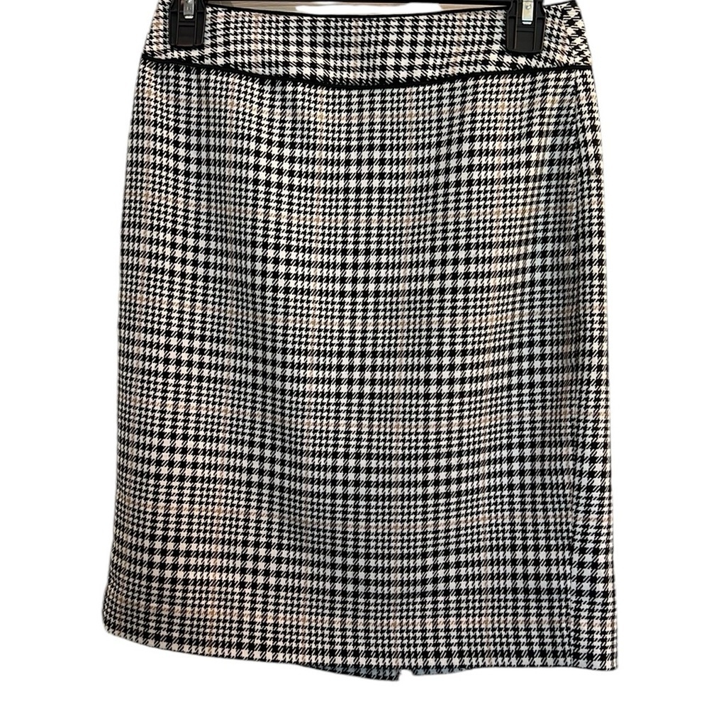 Banana Republic Lined Black Tan and Beige Mini Skirt with Slit and Zipper Size 0